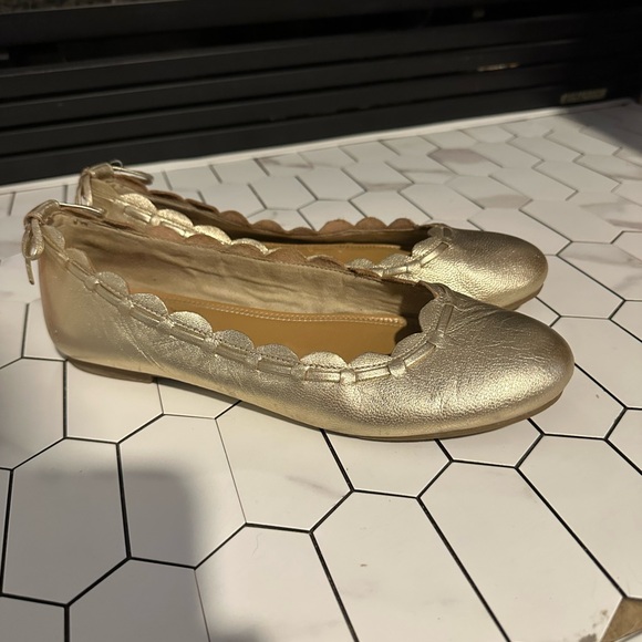 Jack Rogers Lucie Scalloped Ballet Flat sz. 7,.5 Gold - Picture 6 of 9
